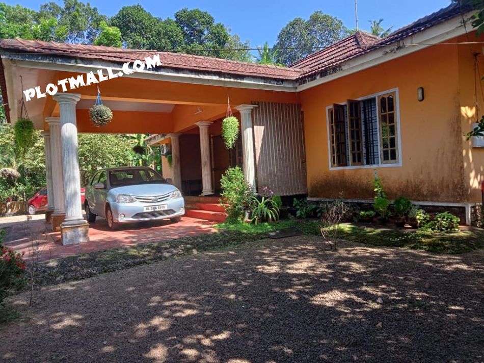 House / Villa For Sale